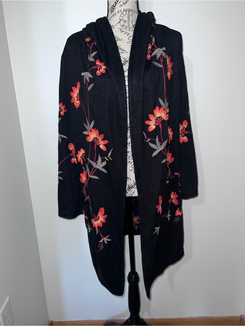 Johnny Was BIYA Embroidered Hooded Duster Cardigan Sweater Black Floral Med